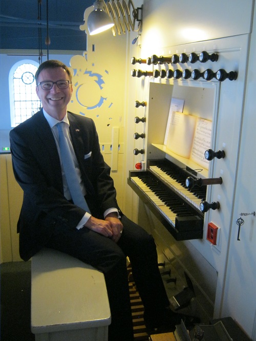 KOFFIECONCERT MET ANDRE DE JAGER IN WOONZORGCENTRUM "DE MARKT'