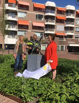 IN 2003 GESTOLEN BEELD GEVONDEN EN HERPLAATST