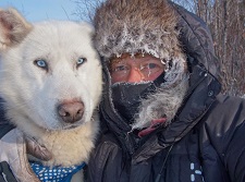 JOLANDA LINSCHOOTEN PRESENTEERT INTO THE WHITE